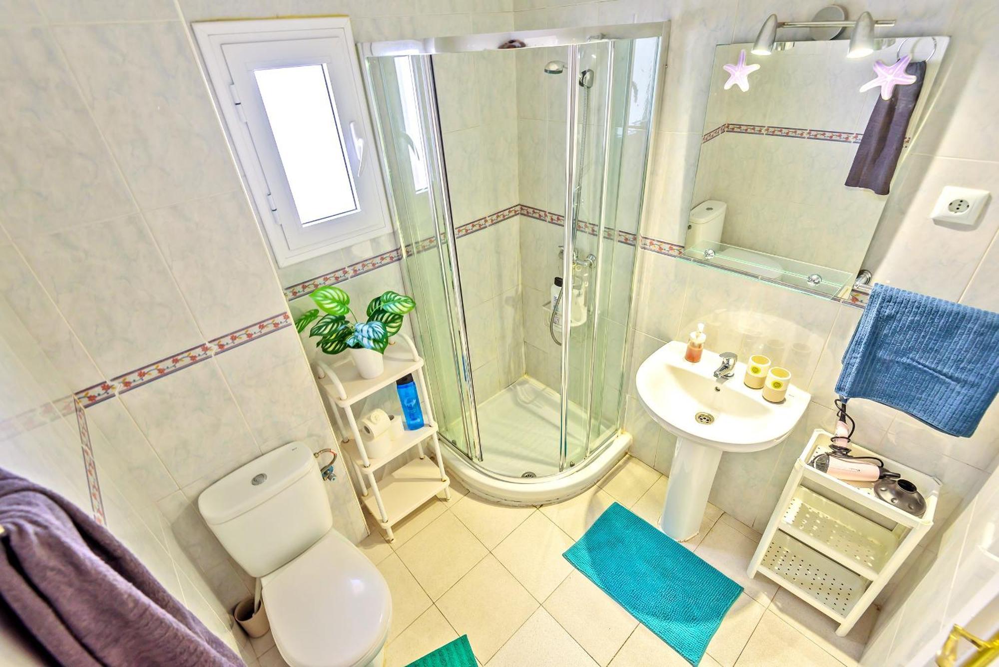 Apartment Plaza De Toros 3-bedroom With Balcony
