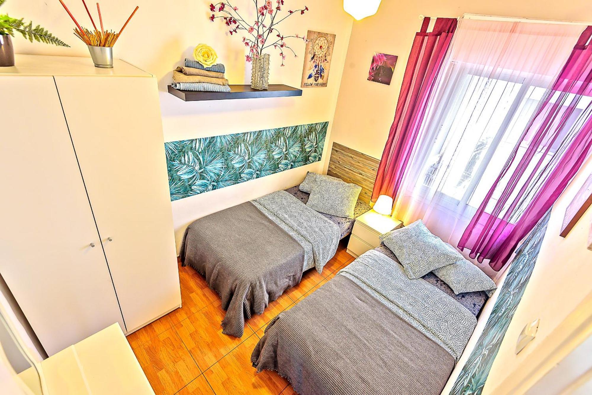 Plaza De Toros 3-bedroom With Balcony